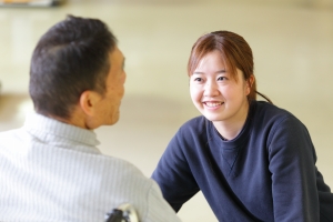 イメージ：介護福祉科卒業　新海　美季さん（大洲農業高校出身）