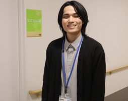 イメージ：社会福祉士・精神保健福祉士　堤 心弥さん（愛媛県立新居浜南高等学校出身）
