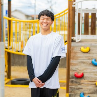イメージ：井上 格さん（愛媛県立三瓶高等学校（現：愛媛県立宇和高等学校三瓶分校）出身）
